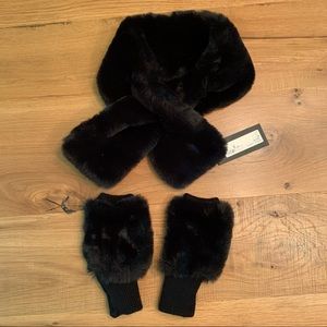 Jocelyn Faux Fur Pull Thru Scarf & Texty Time Fingerless Gloves Mitten B…